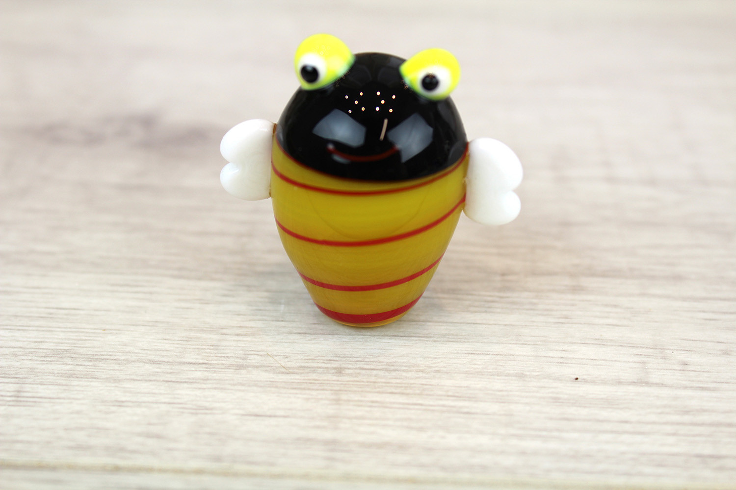Miniature Glass Bee w/eyes