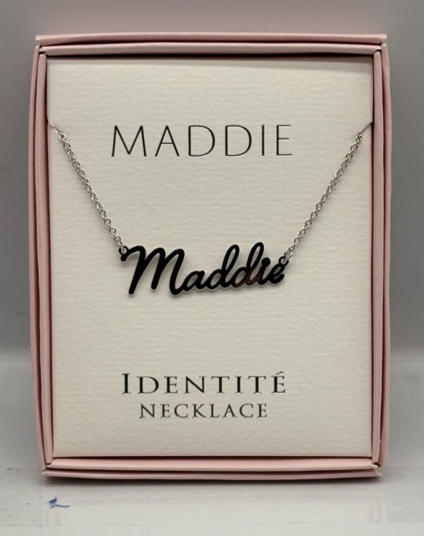 Identite necklace Maddie