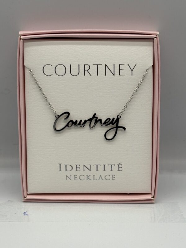 Identite necklace Courtney