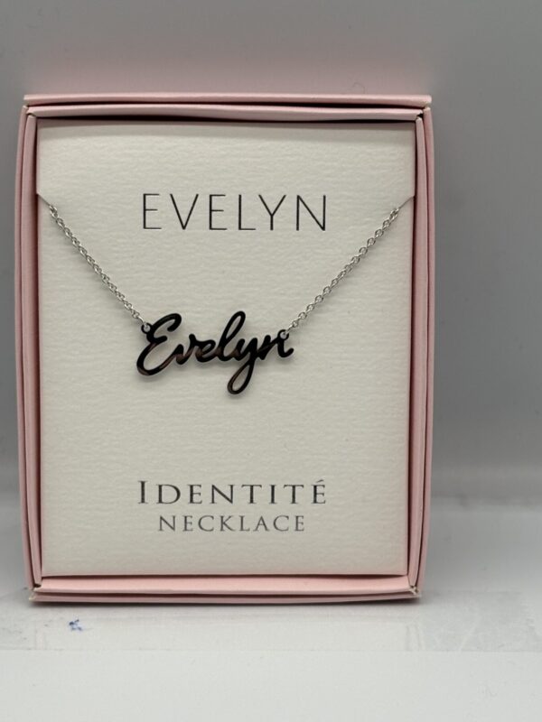 Identite necklace Evelyn